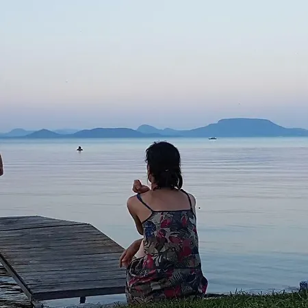 Hovirag Πανσιόν